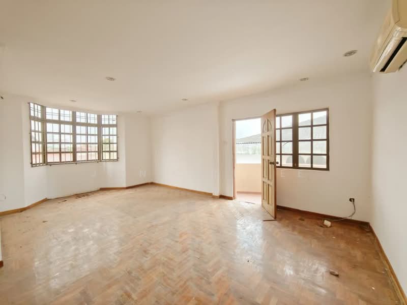 Rumah Banglo untuk Dijual di Taman Century (Johor Bahru) - Jiin Chai Lee - PropertyGuru.com.my