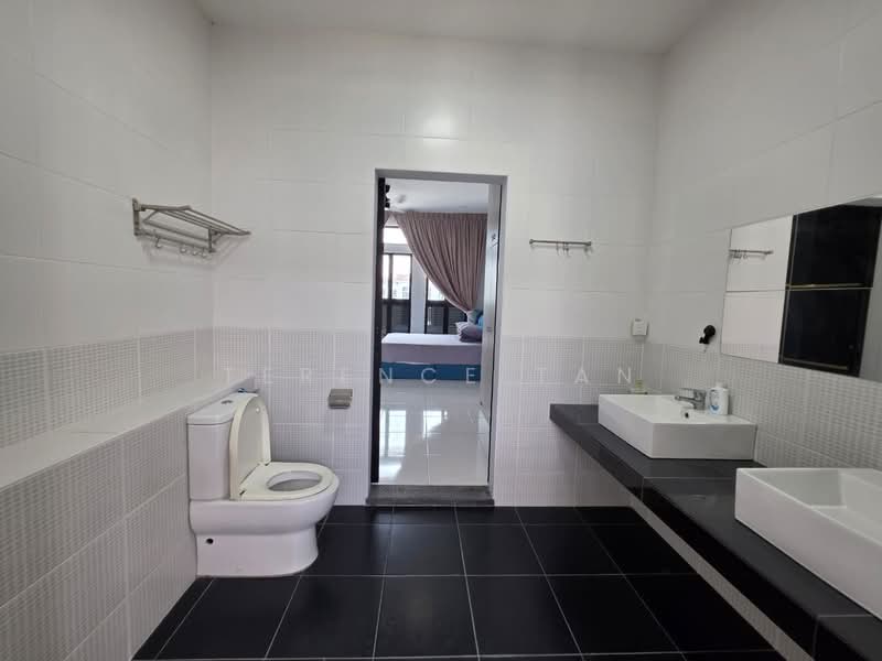 Rumah Teres 2-Tingkat untuk Dijual di Kota Masai (Pasir Gudang) - Terence Tan - Bathroom - PropertyGuru.com.my