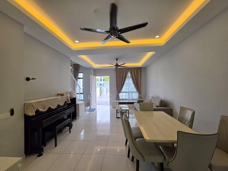 Rumah Teres 2-Tingkat untuk Dijual di Kota Masai (Pasir Gudang) - Terence Tan - Living Room - PropertyGuru.com.my