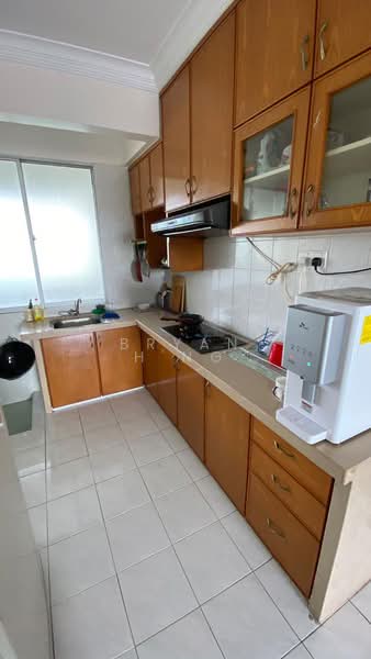 Condominium for Sale at N-Park Condominium - Bryan H'ng - Kitchen - PropertyGuru.com.my