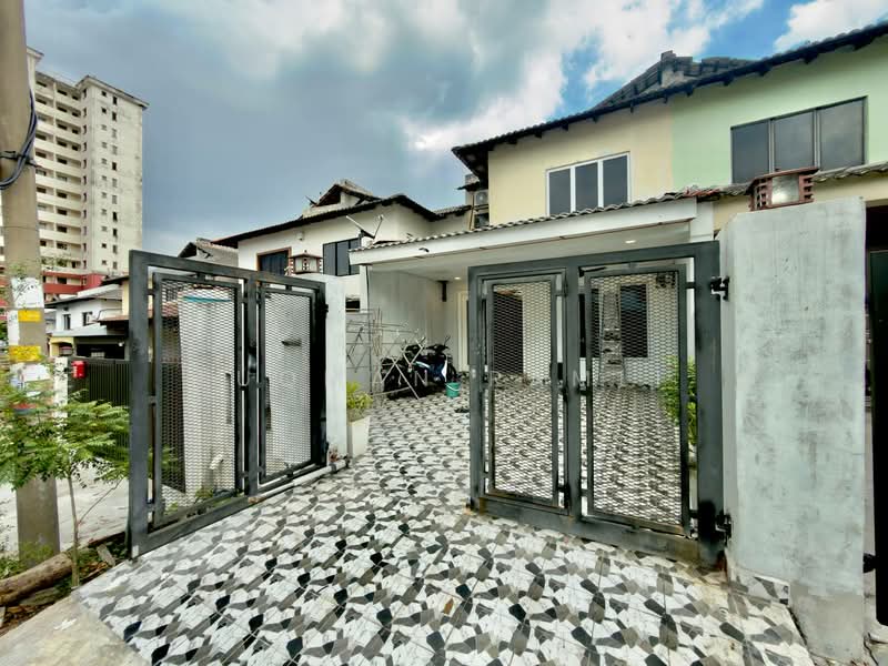 Rumah Teres 2 Tingkat untuk Dijual di Taman Seri Bahagia (Cheras) - Luqman Ramli - Exterior - PropertyGuru.com.my