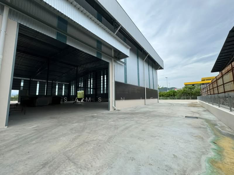 Detached Factory for Sale in Batu 17 Rawang (Rawang) - Samson Lee - Exterior - PropertyGuru.com.my