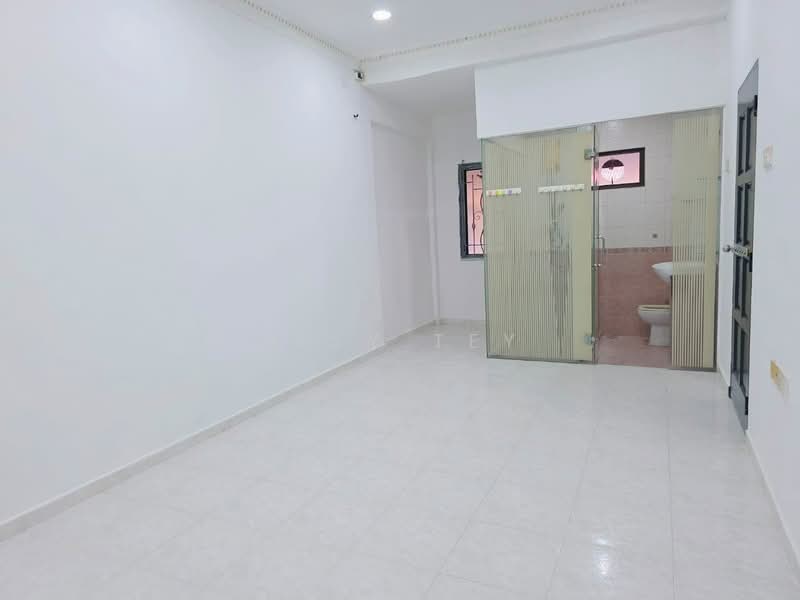 1-storey Terraced House for Sale in Taman Sri Tebrau (Johor Bahru) - Jesy Tey - Bathroom - PropertyGuru.com.my