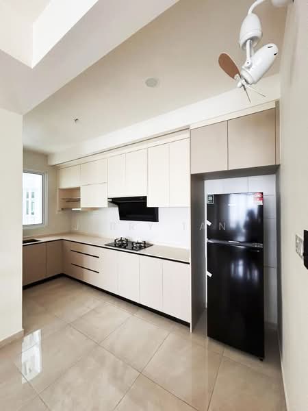 Condominium for Rent at Lucerne Residences - Jerry Tan - Kitchen - PropertyGuru.com.my