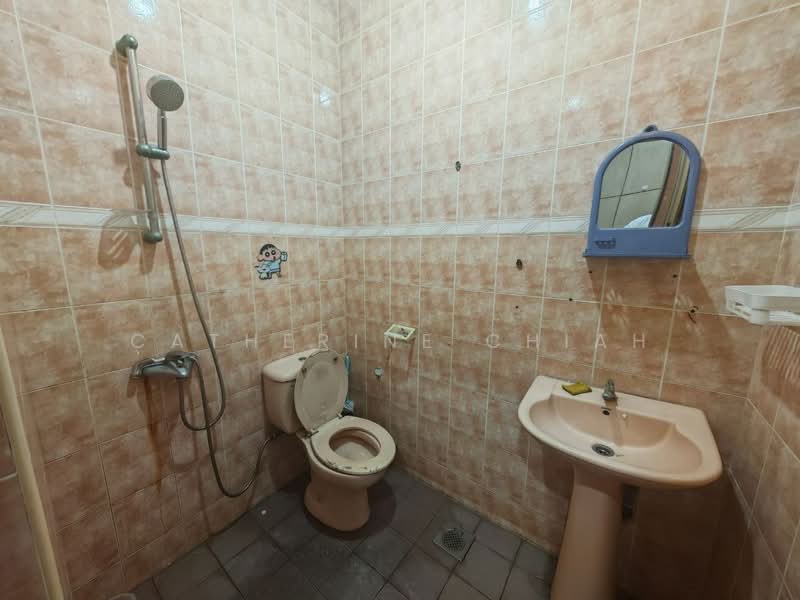 Rumah Teres untuk Disewa di Kulai (Johor) - Catherine Chiah - Bathroom - PropertyGuru.com.my