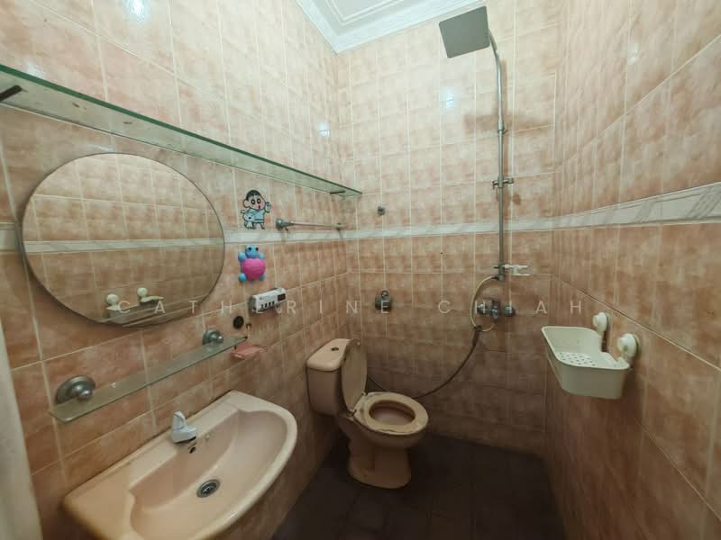 Rumah Teres untuk Disewa di Kulai (Johor) - Catherine Chiah - Bathroom - PropertyGuru.com.my