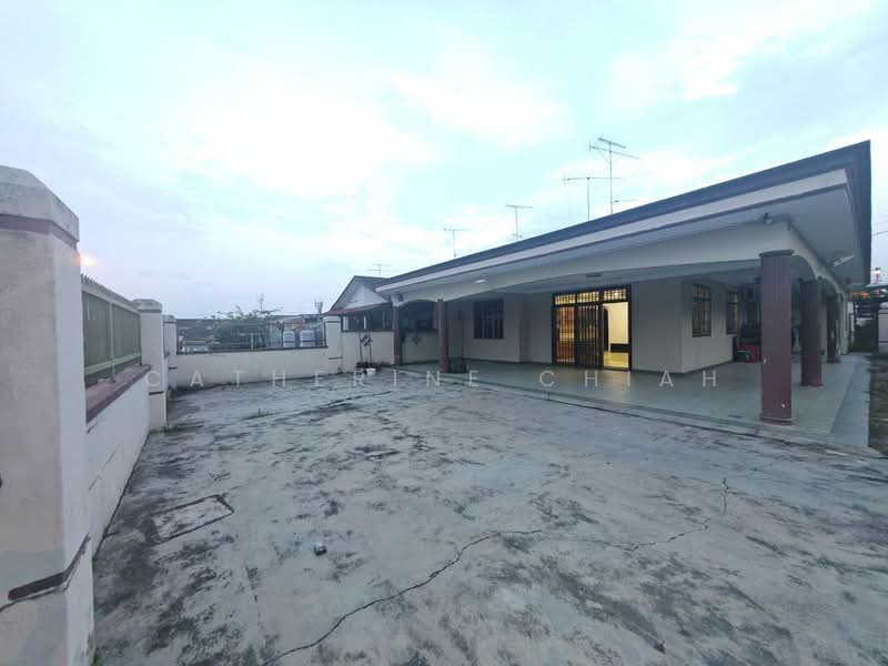 Rumah Teres untuk Disewa di Kulai (Johor) - Catherine Chiah - Exterior - PropertyGuru.com.my