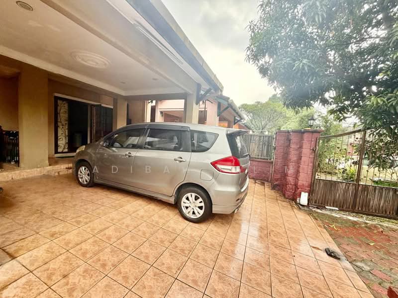 2-storey Terraced House for Sale in Shah Alam (Selangor) - Adibah Salim - Exterior - PropertyGuru.com.my