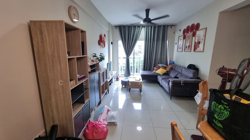 Kondominium untuk Dijual di Hijauan Puteri Condominium - Chee Onn Lee - Living Room - PropertyGuru.com.my
