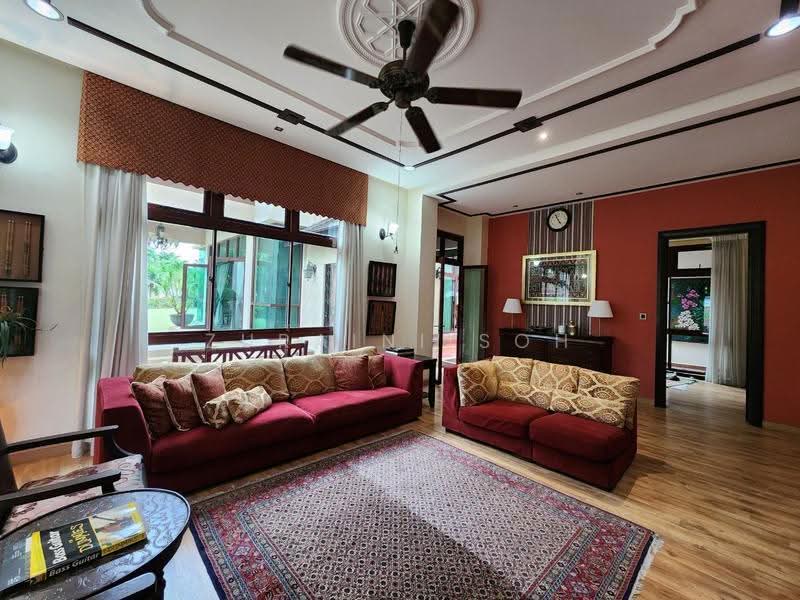 Bungalow House untuk Dijual di Bukit Jelutong (Shah Alam) - Zuraini Soh - Living Room - PropertyGuru.com.my