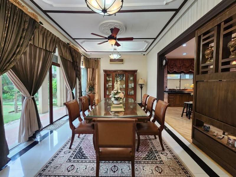 Bungalow House untuk Dijual di Bukit Jelutong (Shah Alam) - Zuraini Soh - Dining Room - PropertyGuru.com.my