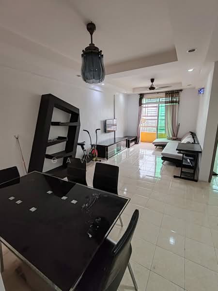 Pangsapuri untuk Dijual di Krystal Suria - Gavin Tan - Living Room - PropertyGuru.com.my