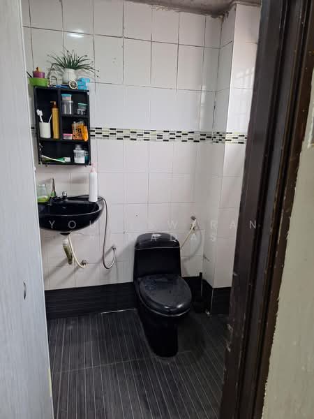 Rumah Berkembar untuk Dijual di Saujana Puchong (Puchong) - YOUGESWARAN RAMADAS - Bathroom - PropertyGuru.com.my