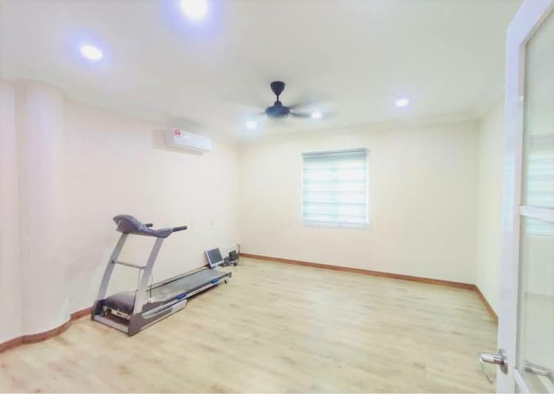 Rumah Banglo untuk Disewa di Sultan Abdul Aziz Shah Golf & Country Club (Shah Alam) - Syakila Mokhtar - Gym - PropertyGuru.com.my