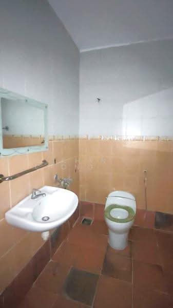 2.5-storey Terraced House for Sale in BANDAR PUCHONG JAYA (Puchong) - Chan Chong Liang - Bathroom - PropertyGuru.com.my
