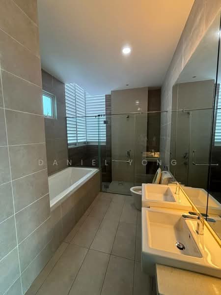 Servis Apartment untuk Dijual di Twin Galaxy (Dwi Galaksi) - Daniel Yong - Bathroom - PropertyGuru.com.my