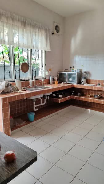 Bungalow for Sale in Taman Villa Heights 2 (Kajang) - Alan Lee - Kitchen - PropertyGuru.com.my
