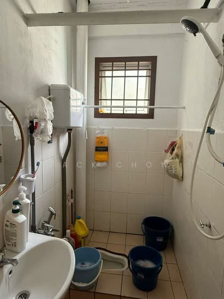 Flat for Sale at Sri Intan - Zack Chow - Bathroom - PropertyGuru.com.my