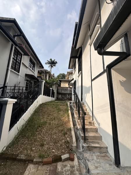 Rumah Banglo untuk Disewa di Bandar Country Homes (Rawang) - Vivian Lai - Exterior - PropertyGuru.com.my