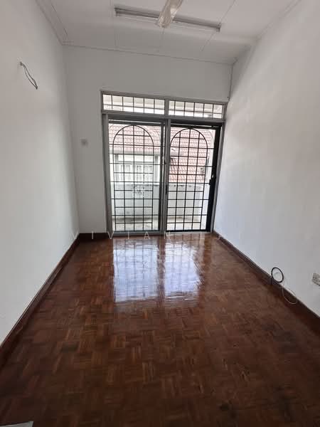 Rumah Banglo untuk Disewa di Bandar Country Homes (Rawang) - Vivian Lai - Interior - PropertyGuru.com.my