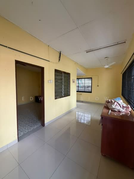 Semi-Detached House for Rent in Taman Abad (Johor Bahru) - Edward Siow - Interior - PropertyGuru.com.my