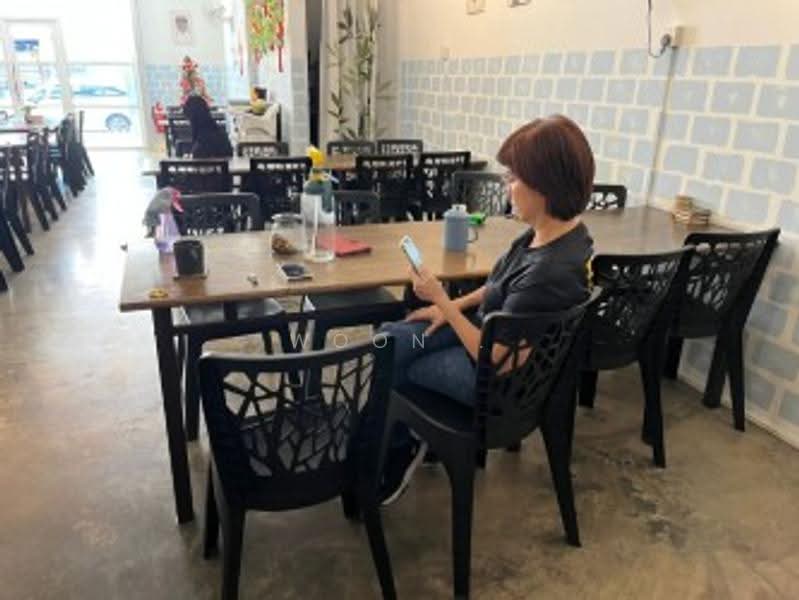 Kedai untuk Dijual di Taman Merdeka Permai (Batu Berendam) - Woon . - Dining Room - PropertyGuru.com.my