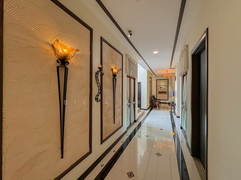 Bungalow for Sale in Bukit Jelutong (Shah Alam) - BILYA ARIFF - Corridor - PropertyGuru.com.my