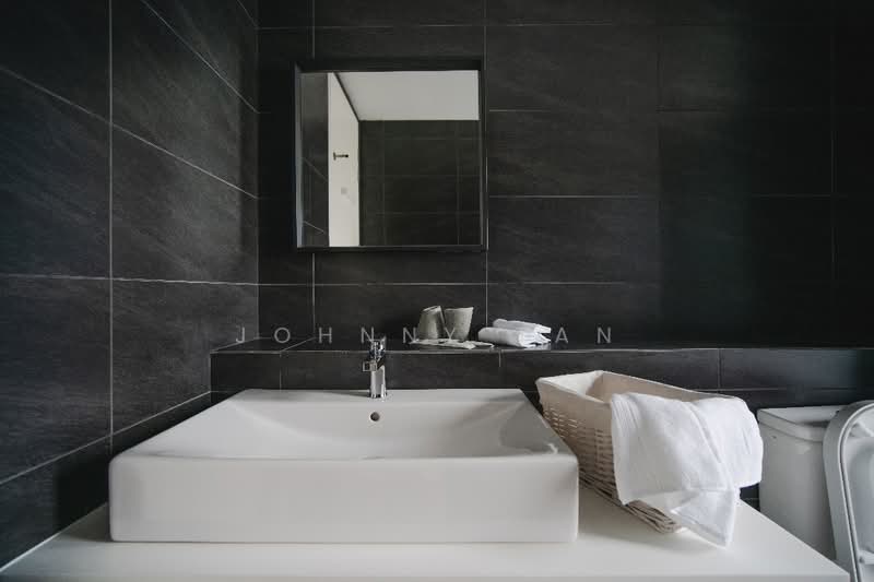 Servis Apartment untuk Disewa di NOVUM - Johnny Tan - Bathroom - PropertyGuru.com.my