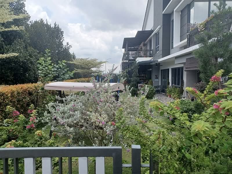Semi-Detached House for Sale in Sungai Buloh (Selangor) - Lucas Loh - Exterior - PropertyGuru.com.my
