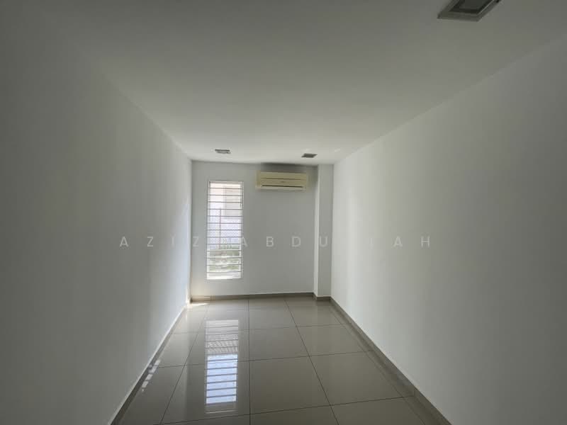 Rumah Teres 1.5 Tingkat untuk Dijual di Usj 2 (Subang Jaya) - Aziz Abdullah - PropertyGuru.com.my