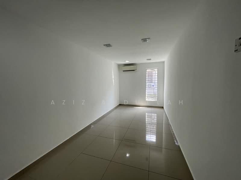 Rumah Teres 1.5 Tingkat untuk Dijual di Usj 2 (Subang Jaya) - Aziz Abdullah - PropertyGuru.com.my