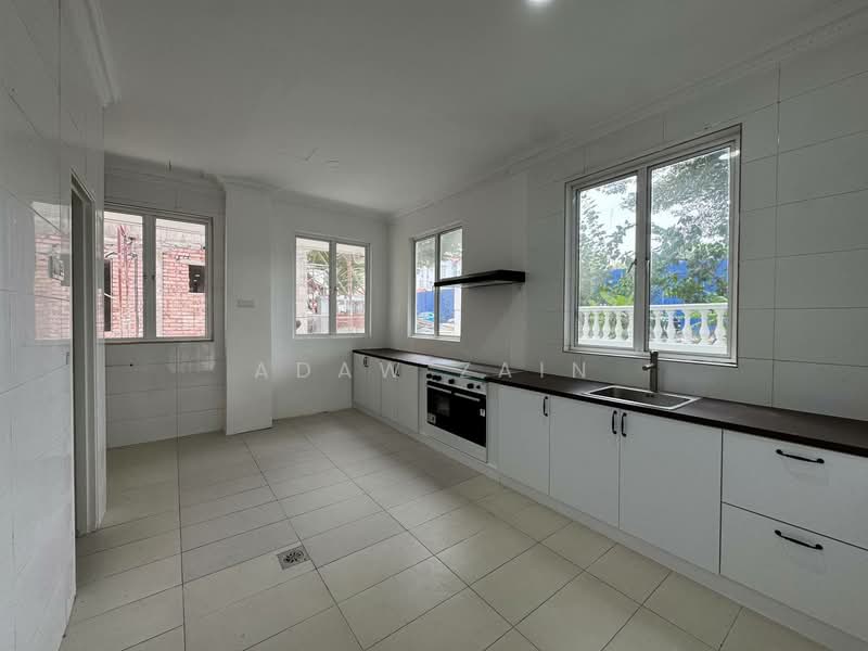 Terraced House for Rent in Shah Alam (Selangor) - Adaw Zain - Kitchen - PropertyGuru.com.my