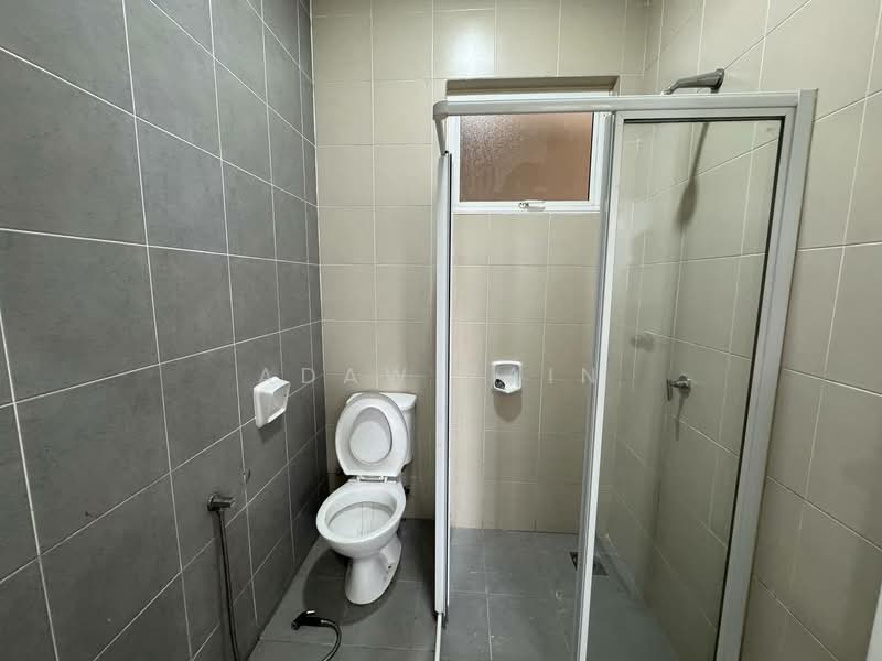 Terraced House for Rent in Shah Alam (Selangor) - Adaw Zain - Bathroom - PropertyGuru.com.my