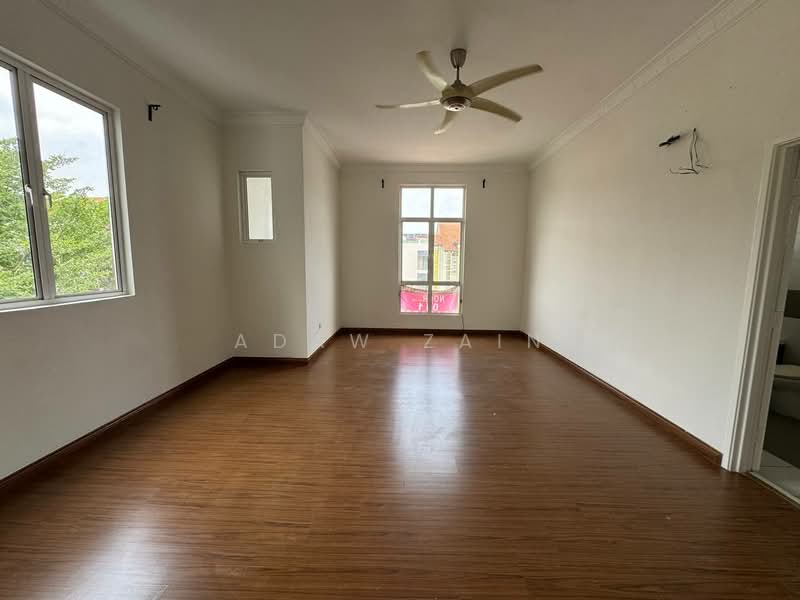 Terraced House for Rent in Shah Alam (Selangor) - Adaw Zain - Living Room - PropertyGuru.com.my