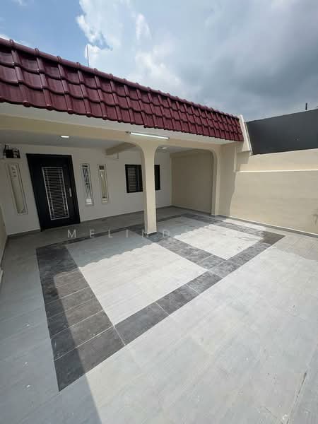 Rumah Teres 1 Tingkat untuk Dijual di Taman Johor Jaya (Johor Bahru) - Melinda Ee - Exterior - PropertyGuru.com.my