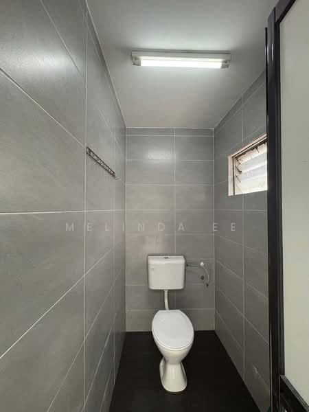 Rumah Teres 1 Tingkat untuk Dijual di Taman Johor Jaya (Johor Bahru) - Melinda Ee - Bathroom - PropertyGuru.com.my