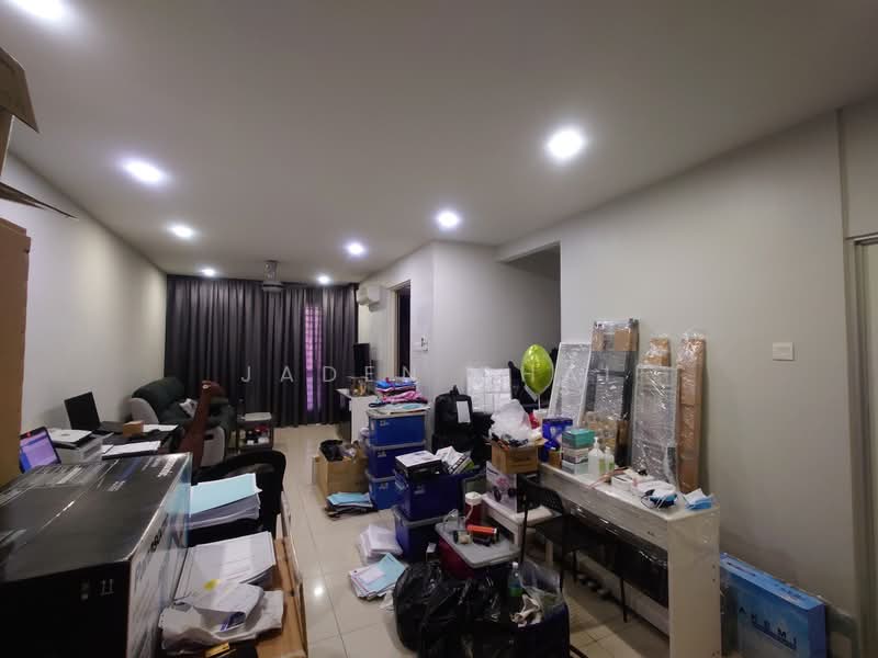 Servis Apartment untuk Dijual di Maxim Citylights - Jaden Chai - Living Room - PropertyGuru.com.my