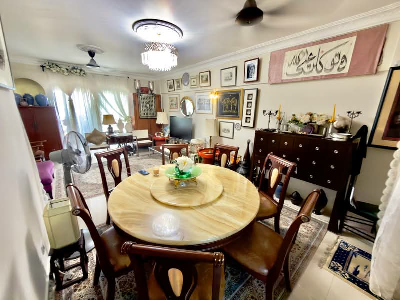 Kondominium untuk Dijual di Sri Lata @ Desa Petaling - Luqman Ramli - Dining Room - PropertyGuru.com.my