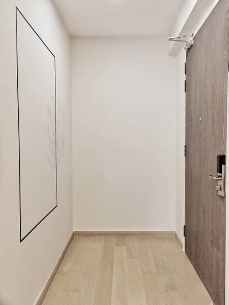 Kediaman Servis untuk Dijual di Star Residences Two - Levene Li - Entrance - PropertyGuru.com.my