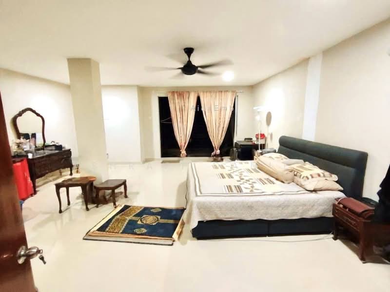 3-storey Terraced House for Sale in Bukit Antarabangsa (Ulu Kelang) - Ashraff Daniel - Bedroom - PropertyGuru.com.my