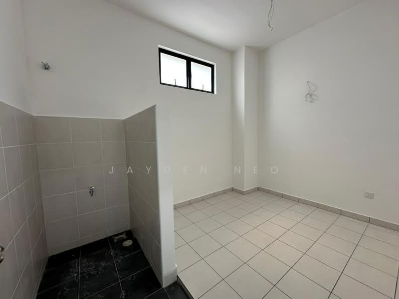 Factory for Rent in Eco Business Park 1 (Johor Bahru) - Jayden Neo - Bathroom - PropertyGuru.com.my
