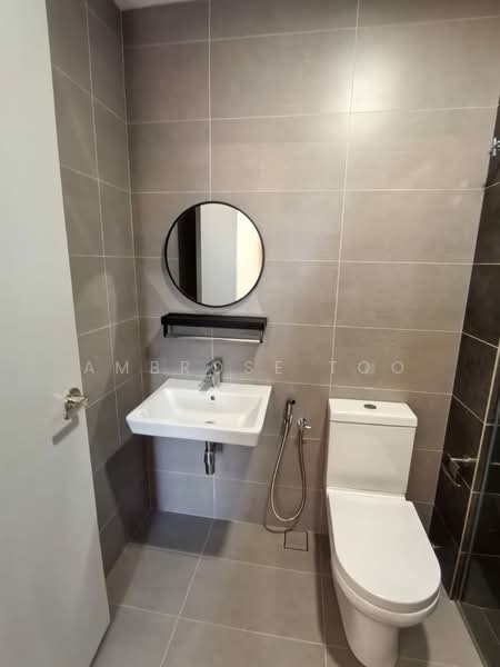 Servis Apartment untuk Disewa di Sunway Belfield - Ambrose Too - Bathroom - PropertyGuru.com.my