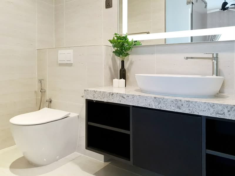 Kediaman Servis untuk Dijual di Star Residences One - Levene Li - Bathroom - PropertyGuru.com.my