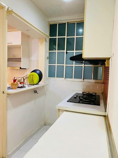 Kondominium untuk Dijual di Widuri Impian - Luqman Ramli - Kitchen - PropertyGuru.com.my