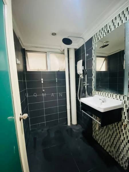 Kondominium untuk Dijual di Widuri Impian - Luqman Ramli - Bathroom - PropertyGuru.com.my