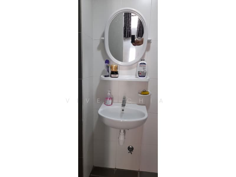 Servis Apartment untuk Dijual di Zeva @ Equine South - Viven Chia - Bathroom - PropertyGuru.com.my