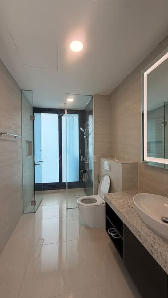 Kediaman Servis untuk Dijual di Star Residences One - Levene Li - Bathroom - PropertyGuru.com.my