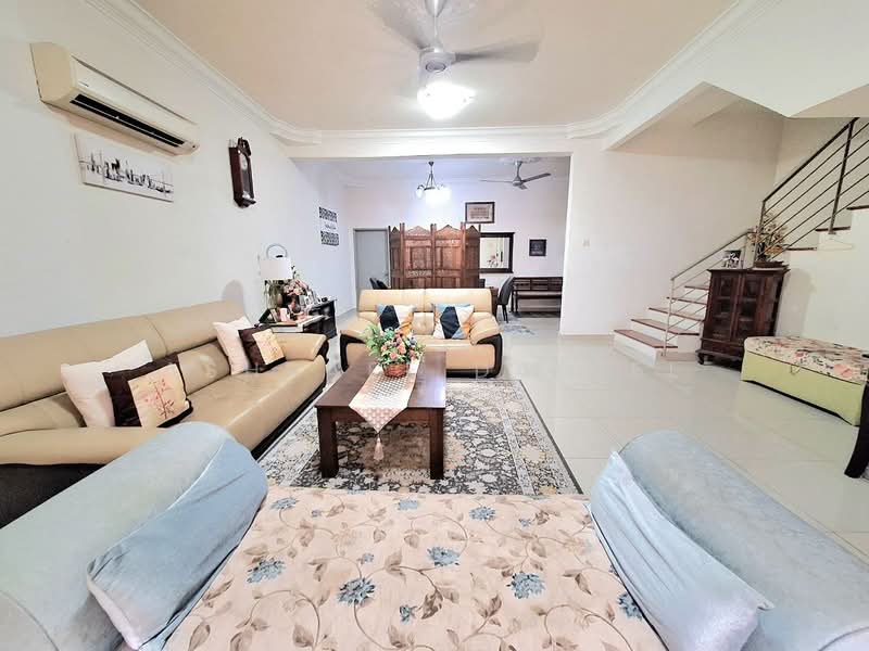 Rumah Teres 2.5 Tingkat untuk Dijual di Klang (Selangor) - Ashraff Daniel - Living Room - PropertyGuru.com.my