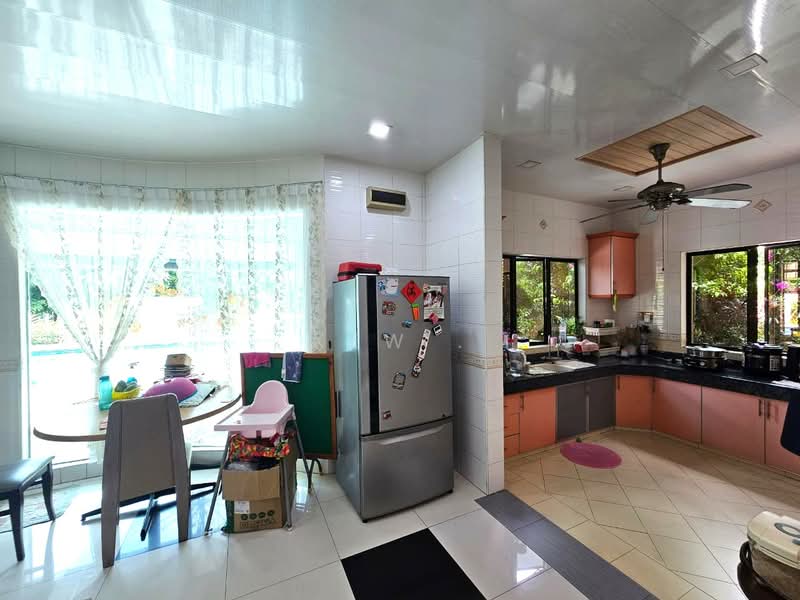 Rumah Banglo untuk Disewa di Country Heights (Kajang) - Kew . - Kitchen - PropertyGuru.com.my