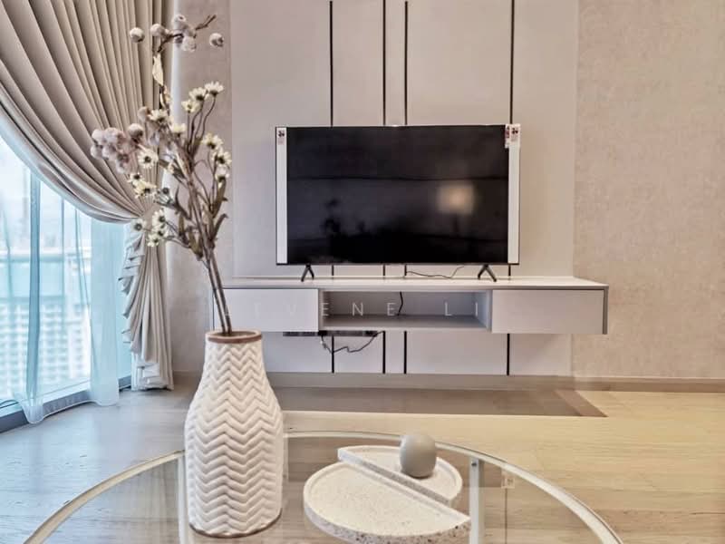 Kediaman Servis untuk Dijual di Star Residences Two - Levene Li - Living Room - PropertyGuru.com.my